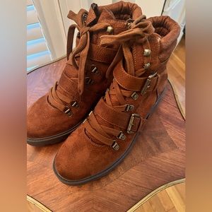 White Mountain Boots in Cognac
